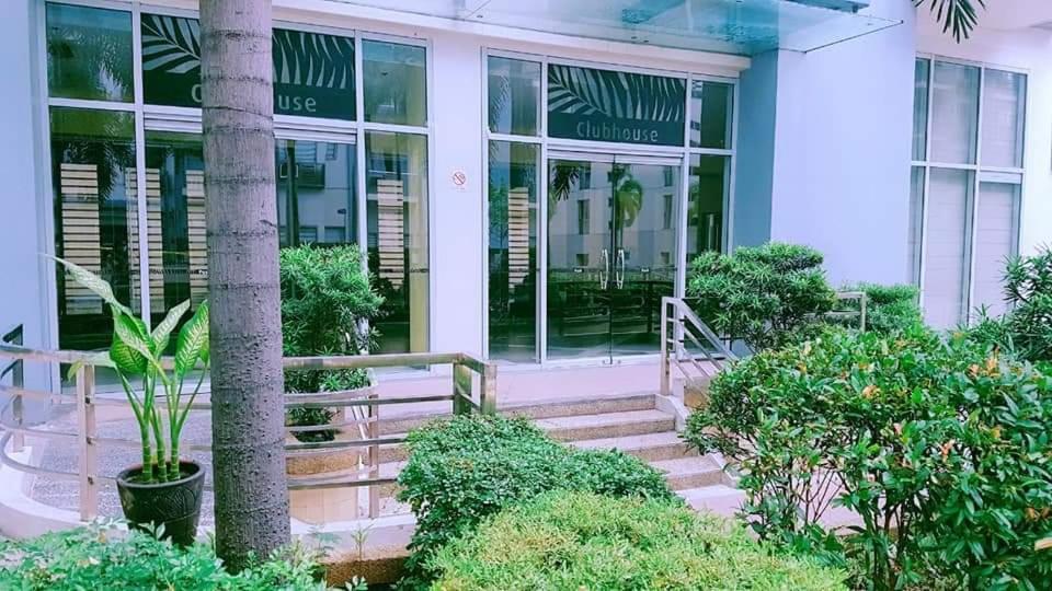 One Palm Tree Villas Condo Across Naia Terminal 3 Manila Eksteriør bilde