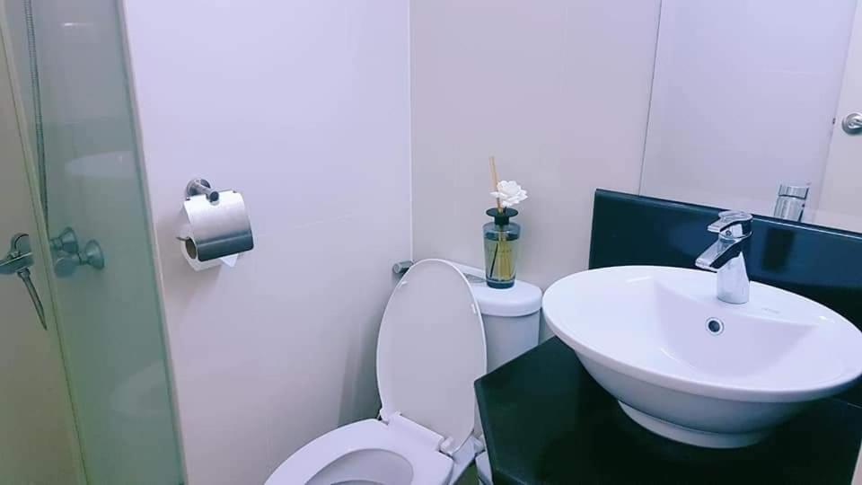 One Palm Tree Villas Condo Across Naia Terminal 3 Manila Eksteriør bilde