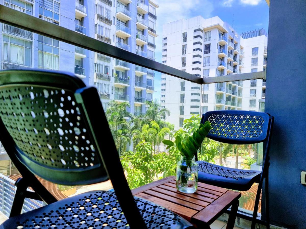 One Palm Tree Villas Condo Across Naia Terminal 3 Manila Eksteriør bilde