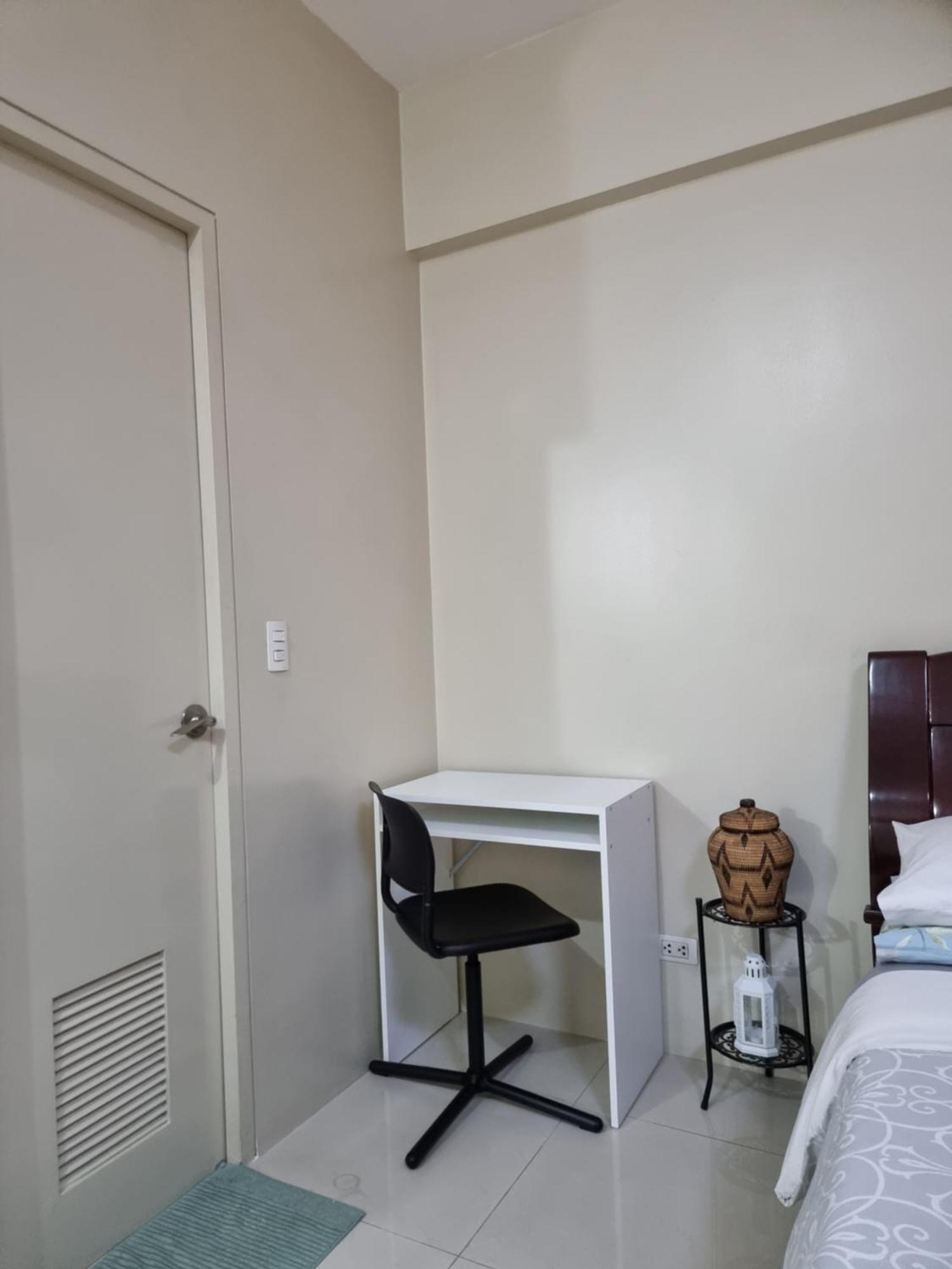 One Palm Tree Villas Condo Across Naia Terminal 3 Manila Eksteriør bilde